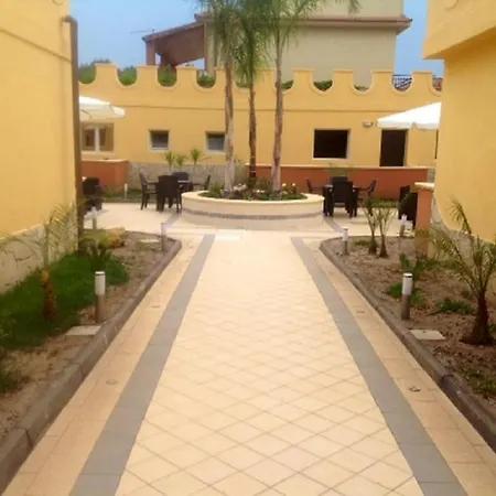 5/6 Resort *