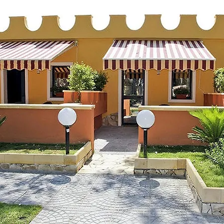 5/6 * Villaggio San Leonardo
