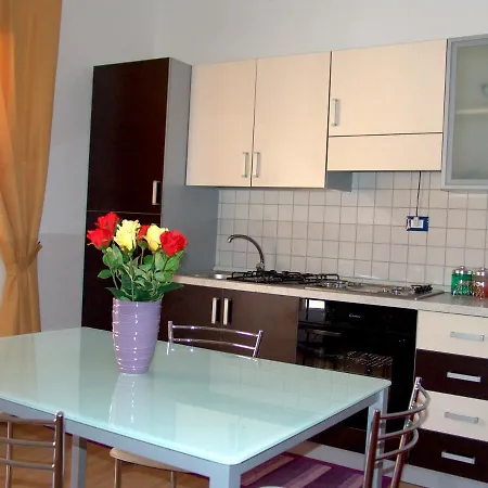 5/6 * Villaggio San Leonardo